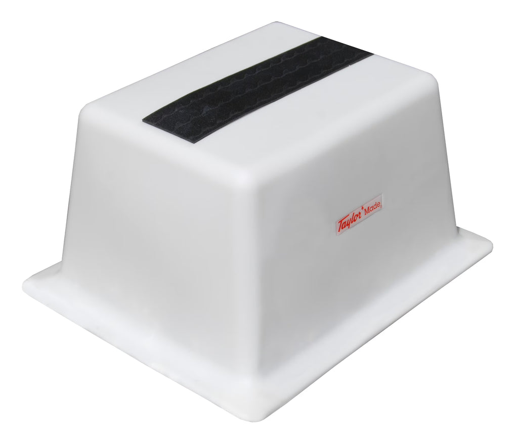 Step-safe Dock Step 22-1/4" D x 18-1/2" W x 11" H M62936