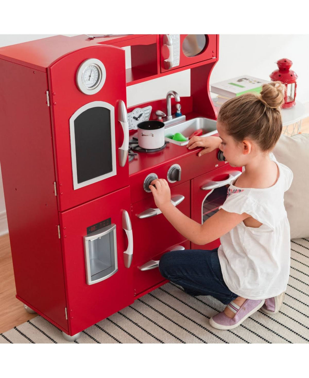 Red Play Kitchen (1 Piece) T9833