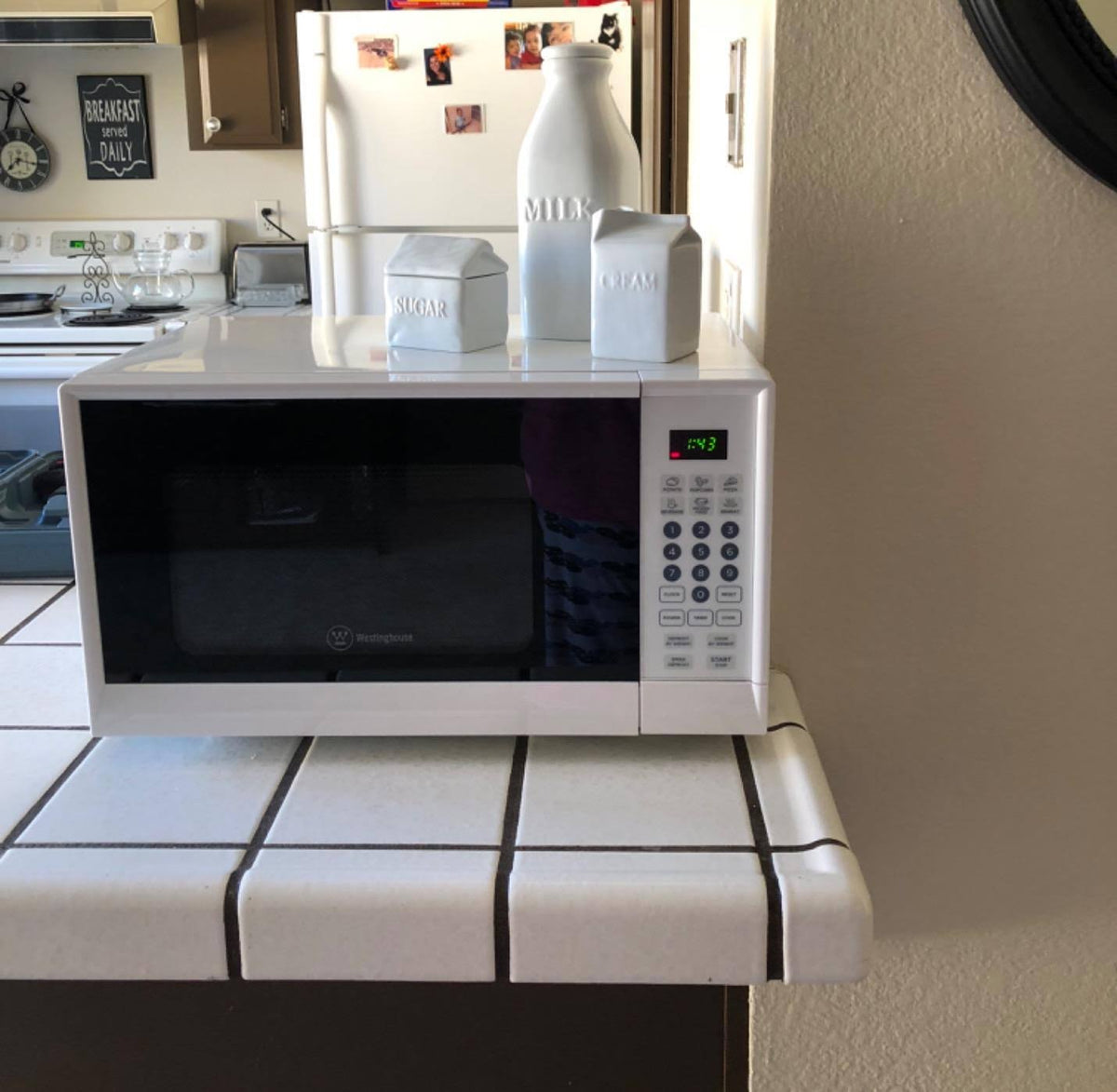 0.9 Cu. ft. White Microwave W444458