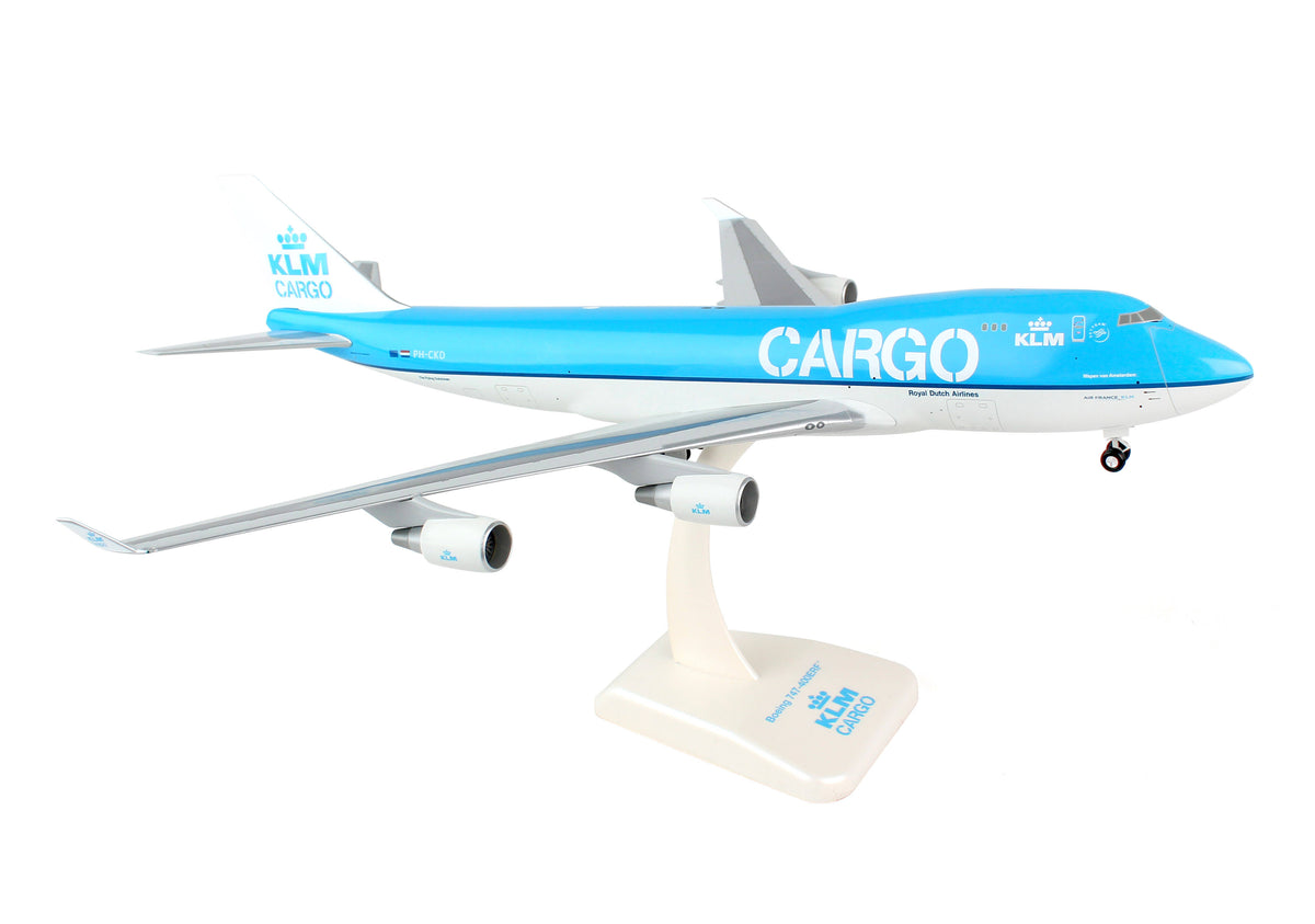 1/200 Boeing 747-400ERF A635