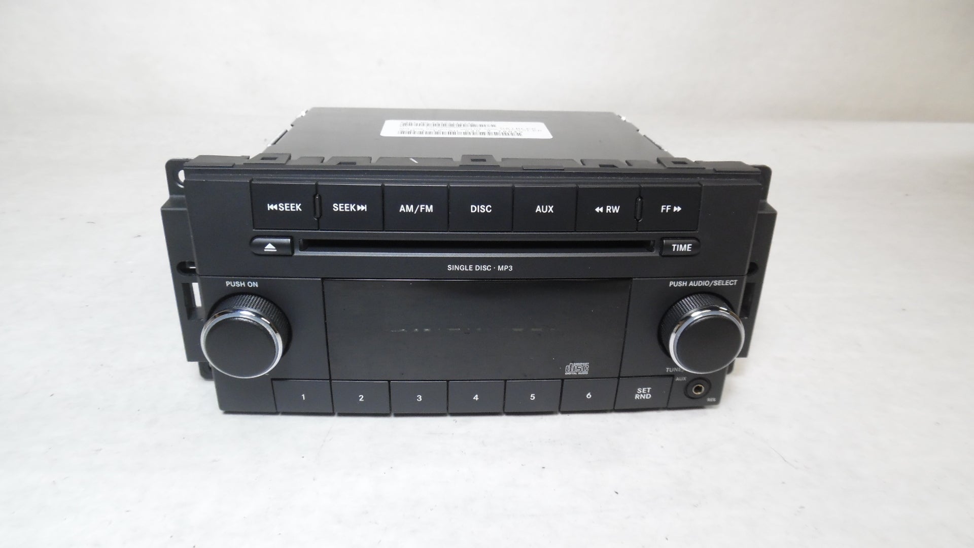 Pre-Owned 2009 2010 2011 Dodge Caravan CD MP3 Player Radio Receiver X711627