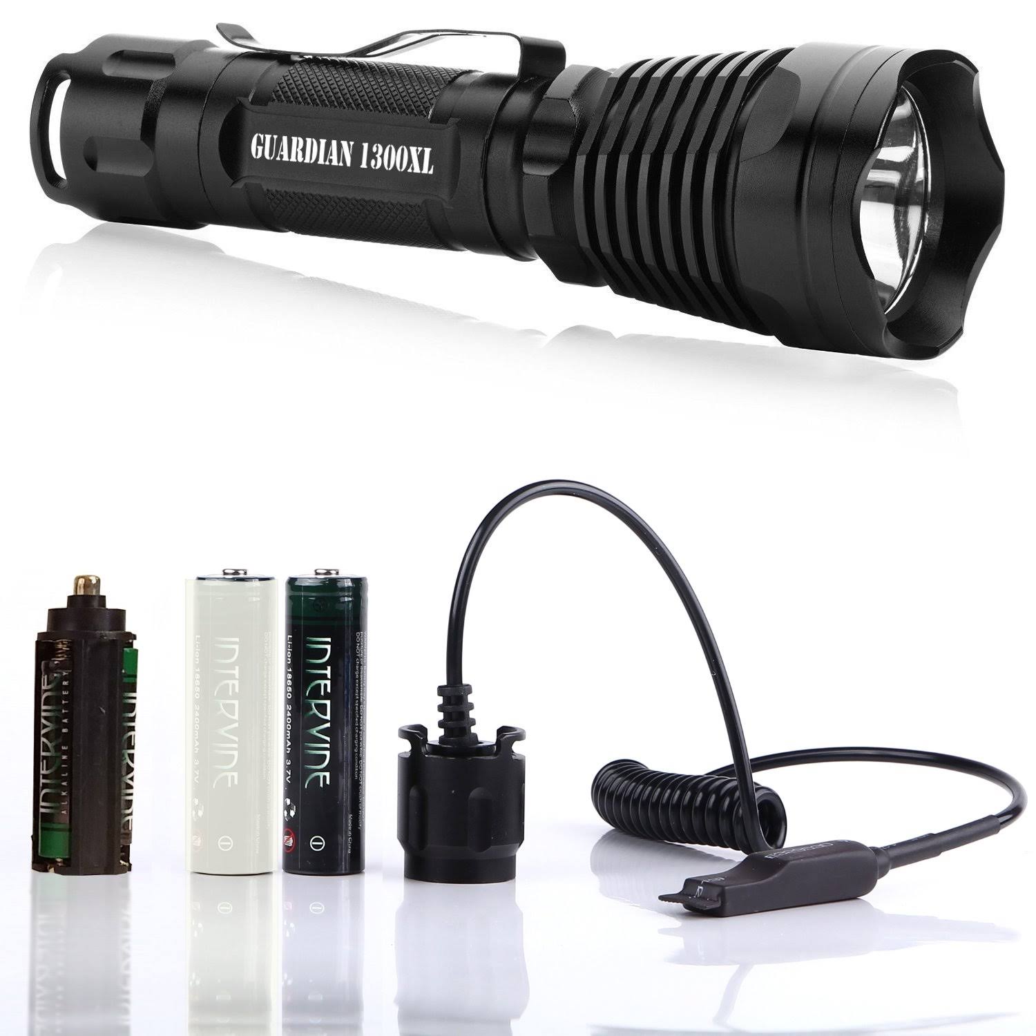 Rechargeable Tactical LED Flashlight with Remote Pressure Switch C73657