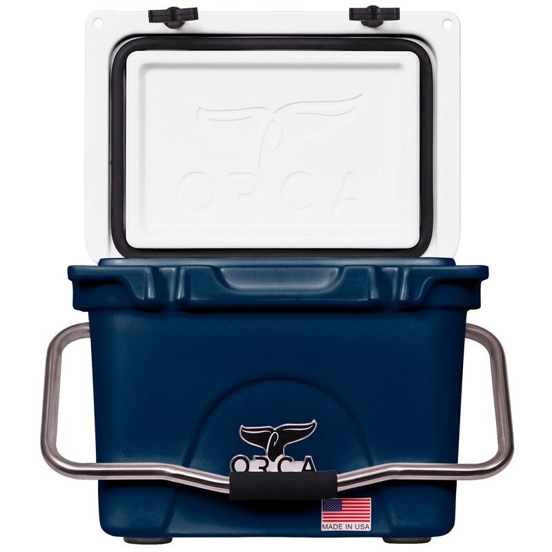 Navy White 20 Quart Cooler Q964364