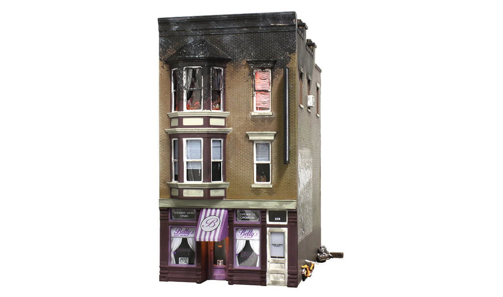 Bettys Burning Building HO M491